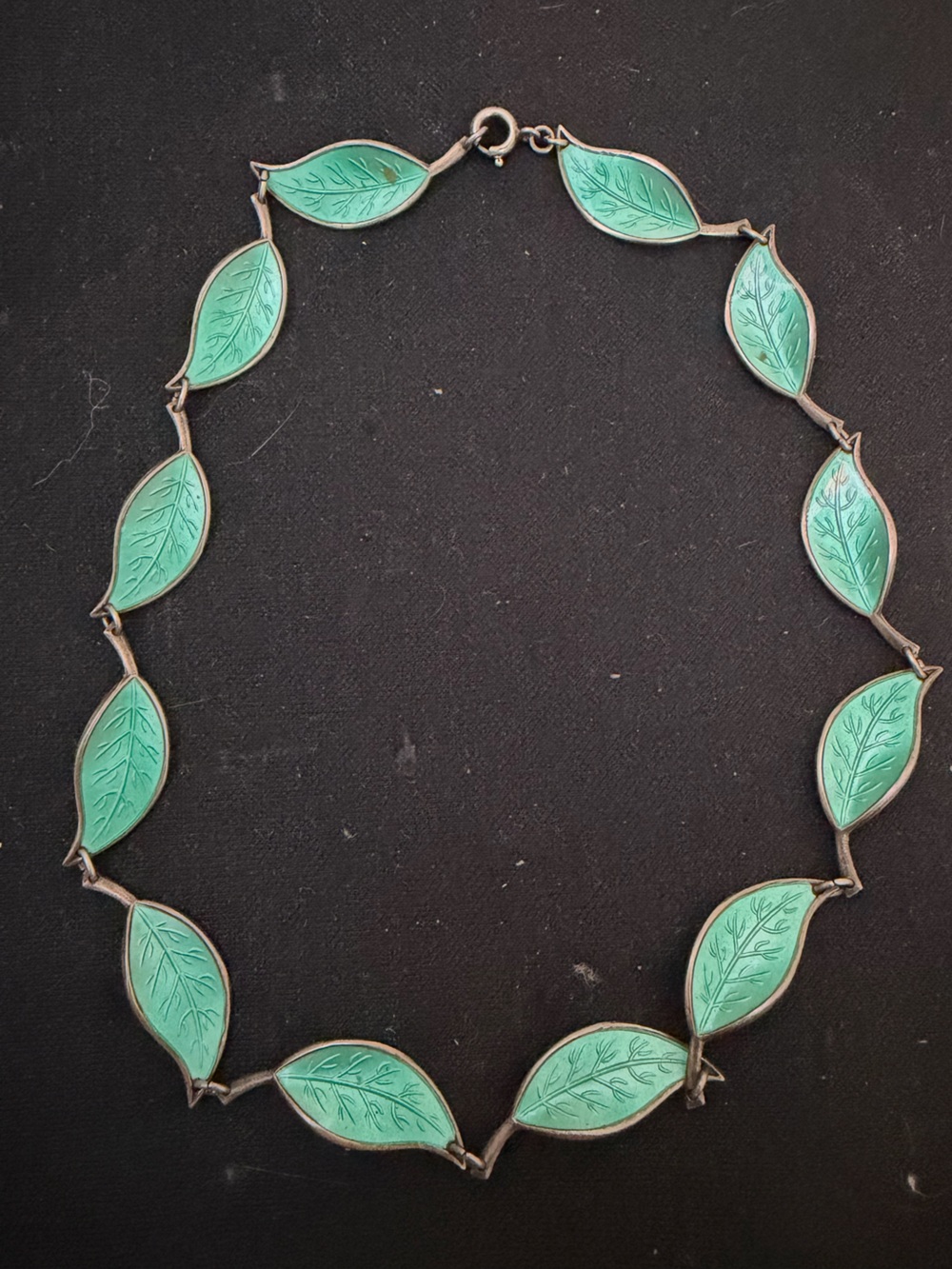 David Anderson choker Green Leaf Enamel Link Necklace